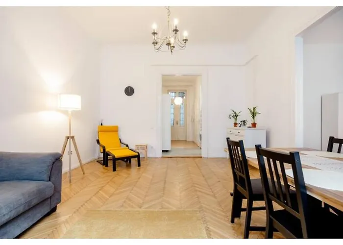 Apartament Downtown With Balcony