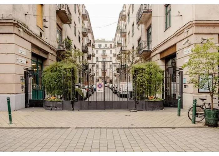 Downtown With Balcony *